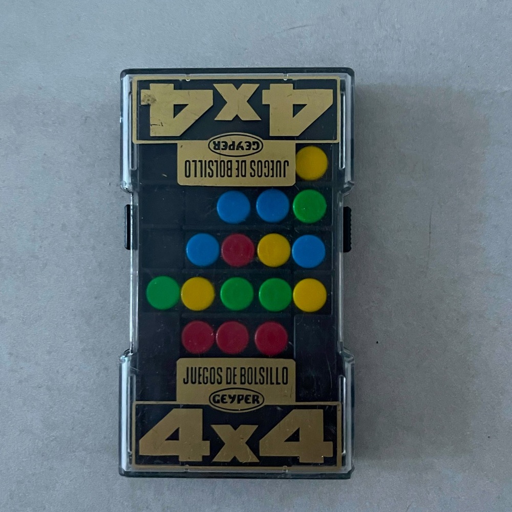 4 x 4 Juegos de Bolsillo - Spanish